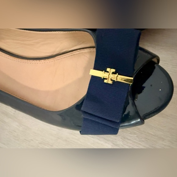 Tory Burch Midnight Flats with Gold Detail - Picture 11 of 12